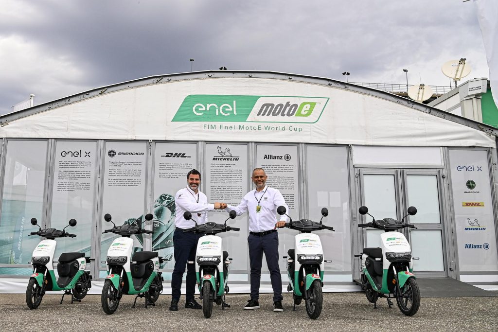 Vmoto Soco fornitore ufficiale di scooter MotoE