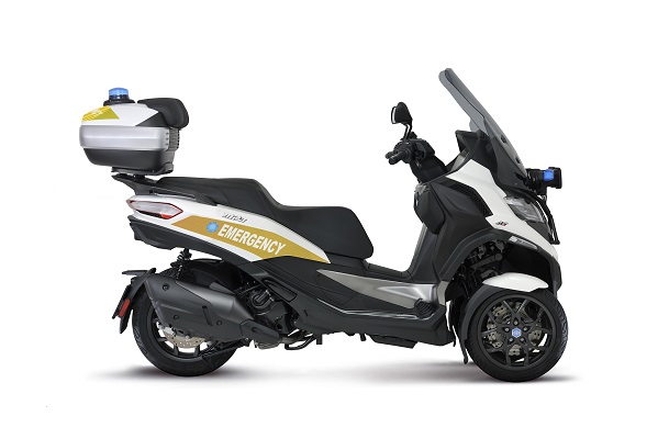 04-piaggio-mp3-emergency-con-bauletto