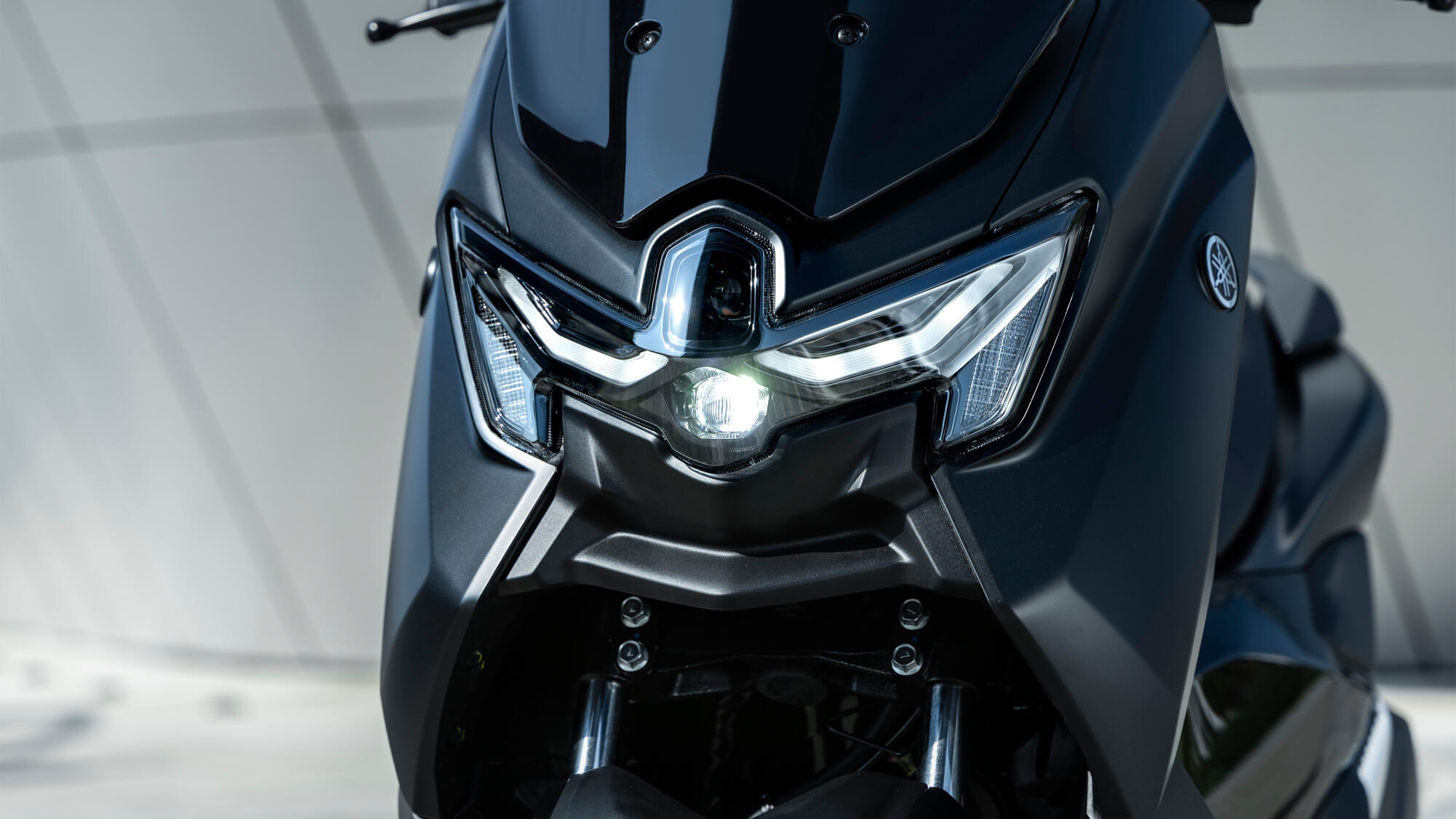 2025-Yamaha-G125YM-EU-Detail-002-03