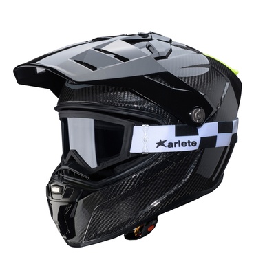 Tanami-Carbon-Black-3-4 + goggles