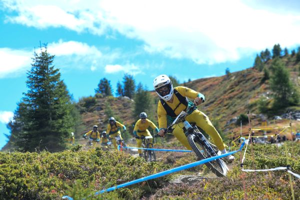 MONDRAKER_ENDURO_TEAM_2025_Davos_ Day1_stage2_Photo_Alphafoto-print-2