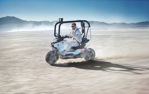 P90614801_highRes_bmw-motorrad-present