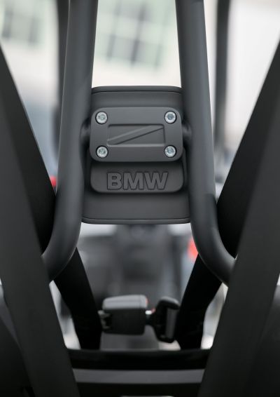 P90614802_highRes_bmw-motorrad-present
