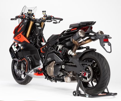 Dragster 459 Rear Right ¾ View (2)